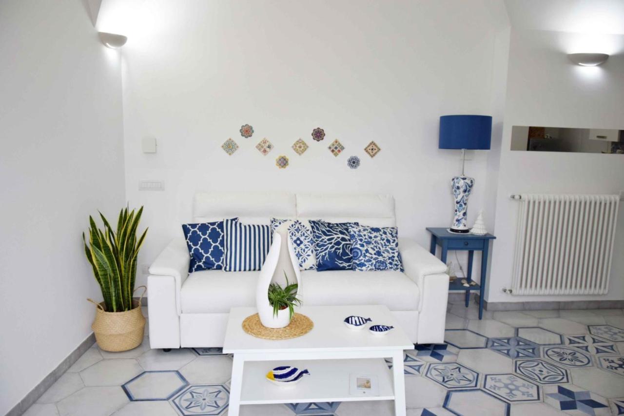 Mela & Cannella Accommodation مينوري المظهر الخارجي الصورة